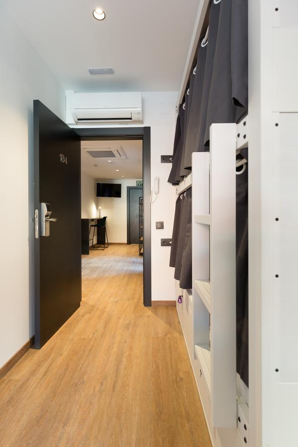 Airhostel Barcelona Airport 24h Hostel