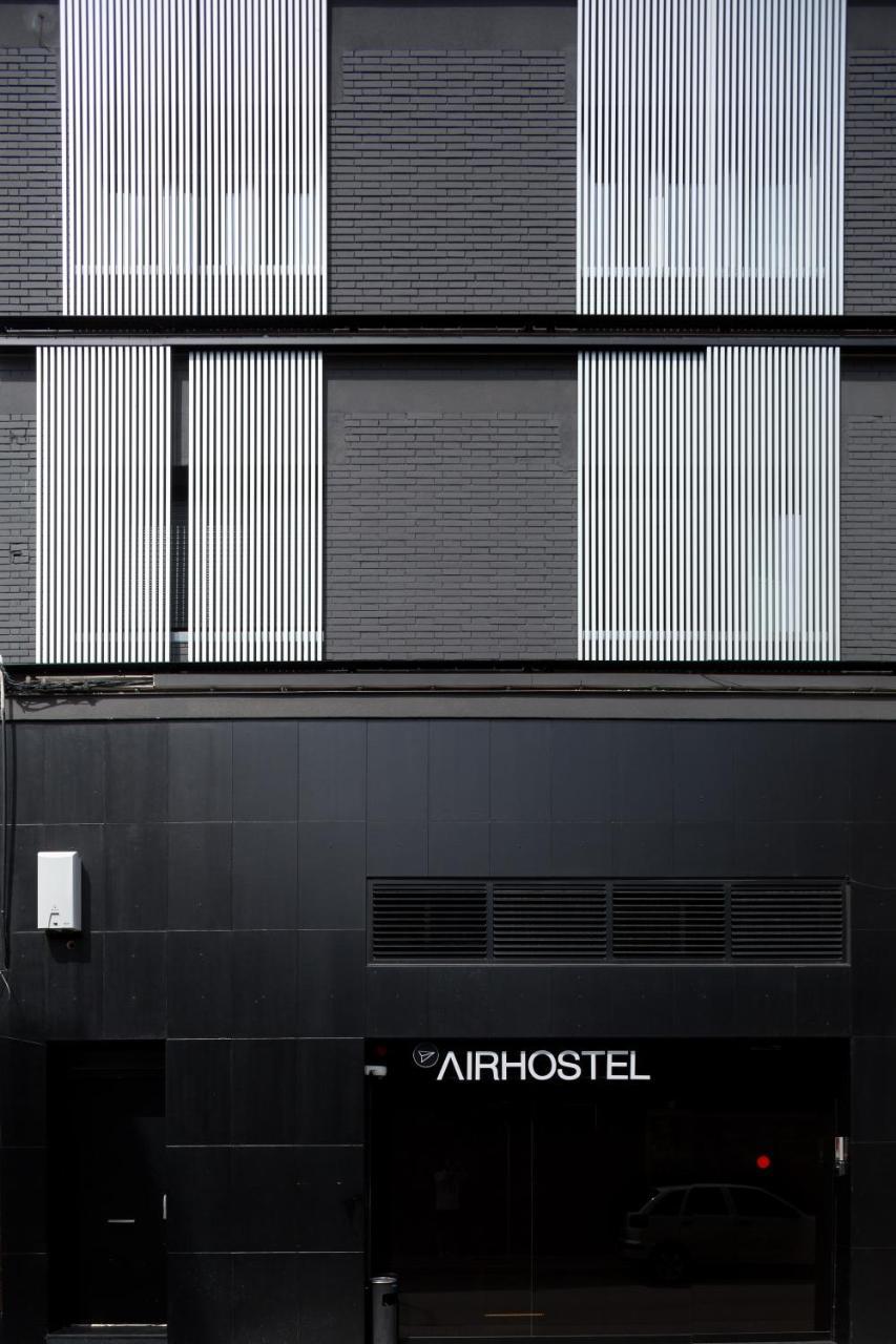 Airhostel Barcelona Airport 24h Hostal *
