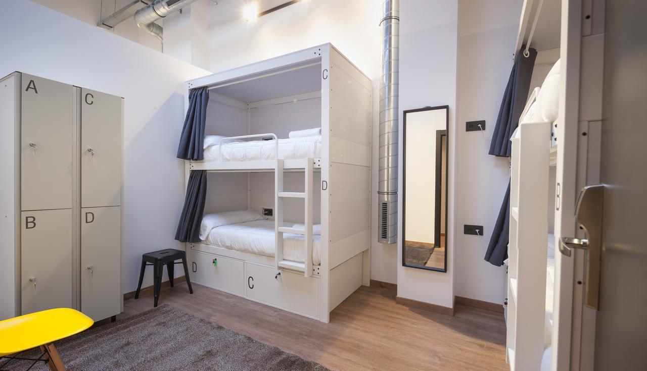 Hostel Airhostel Barcelona Airport 24h